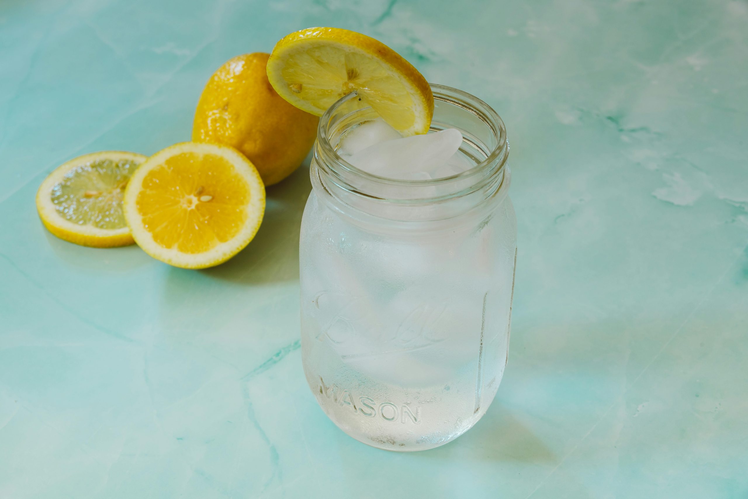Recette rapide de boisson isotonique maison pour le sport