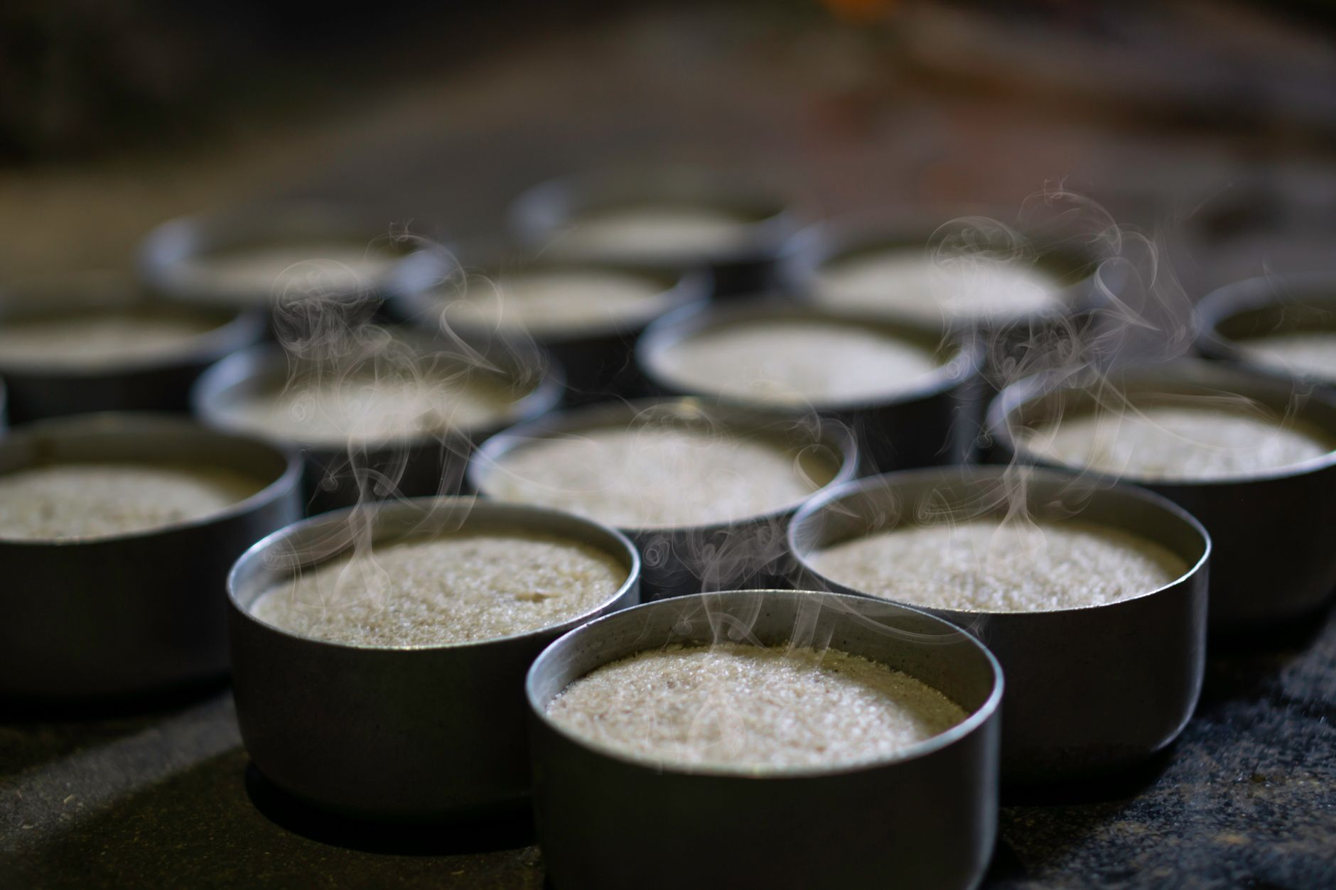 Bols de féculents cuits pour comparer les calories