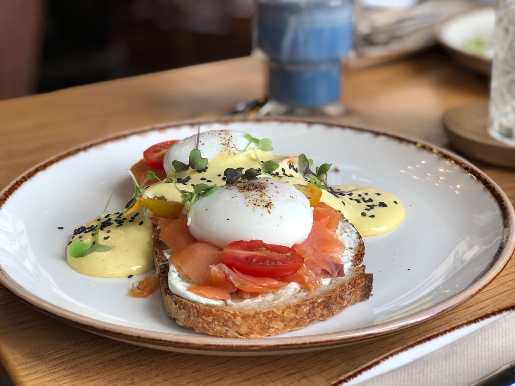 Toast au saumon fumé et oeuf poché